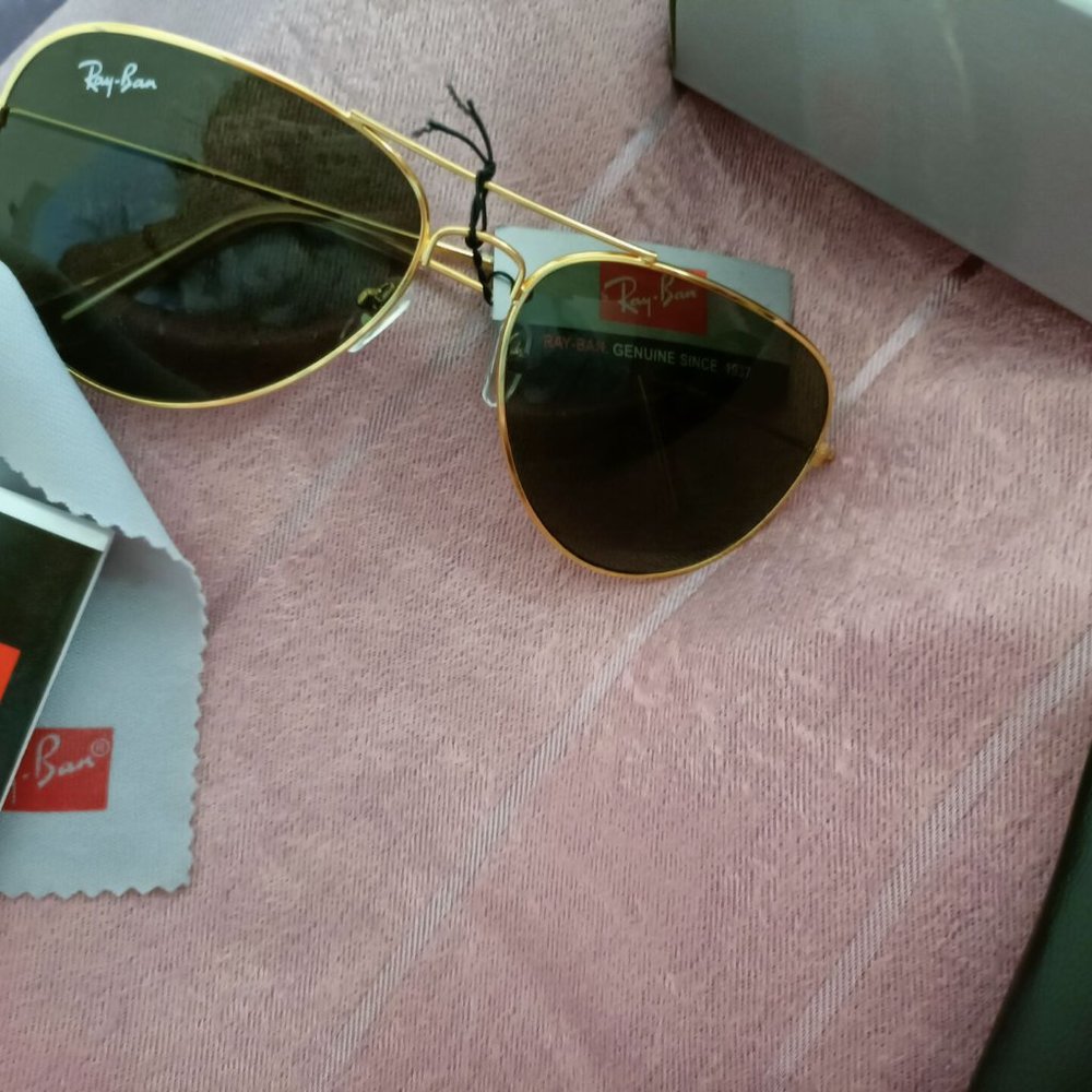 Ray-ban sunglasses polarizer